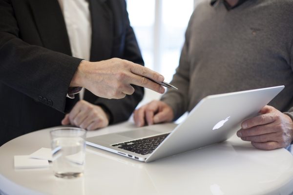 consulting-edp-businessman-3031678 consulting, edp, businessman-3031678.jpg